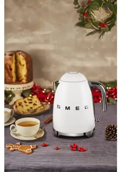 Smeg 50's Stil Retro Beyaz Çaydanlık KLF03WHEU Estetik ve Fonksiyonellik Bir Arada