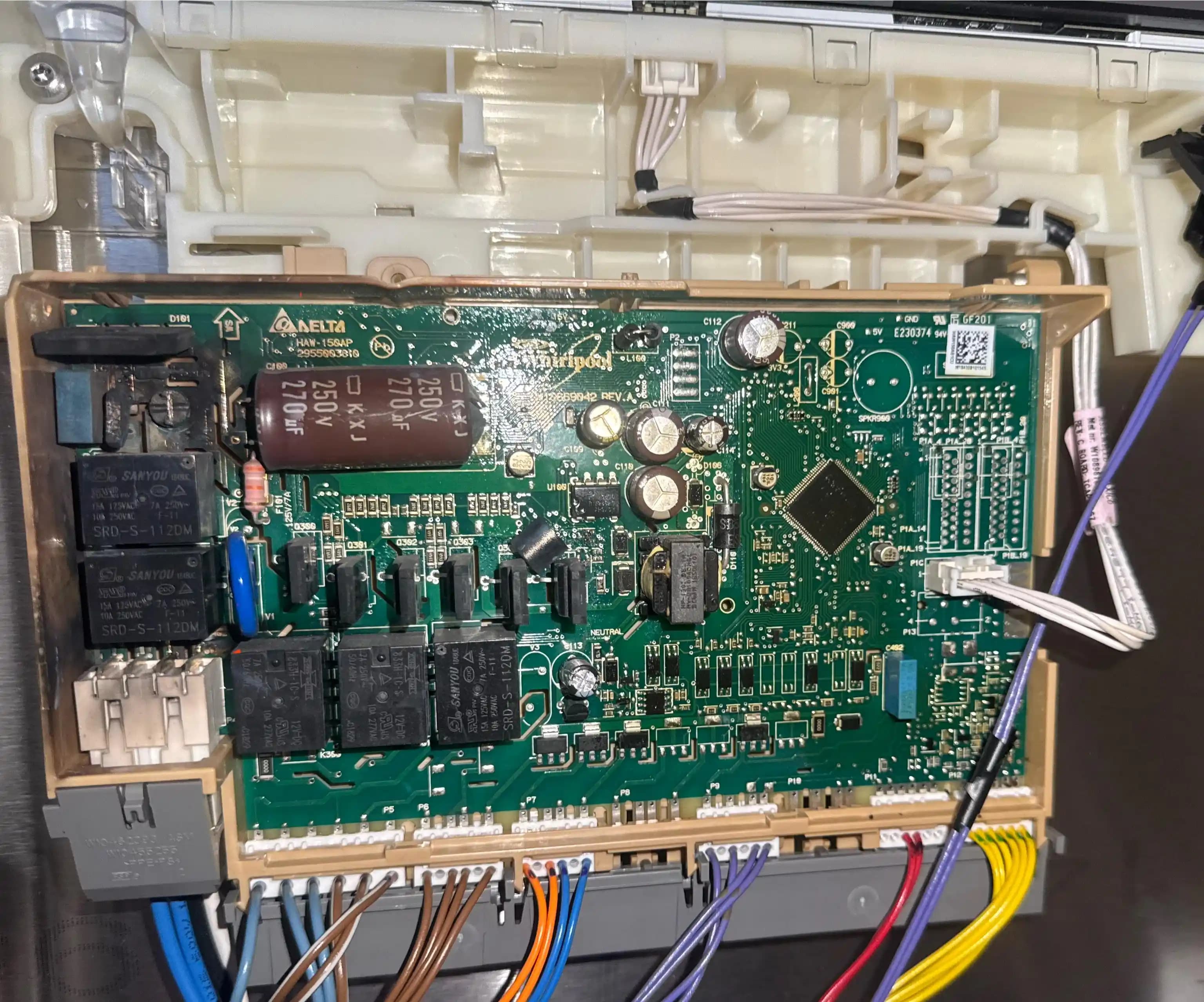 Bulaşık Makinesi Anakartında Yanma Sorunları ve Onarım Yöntemleri