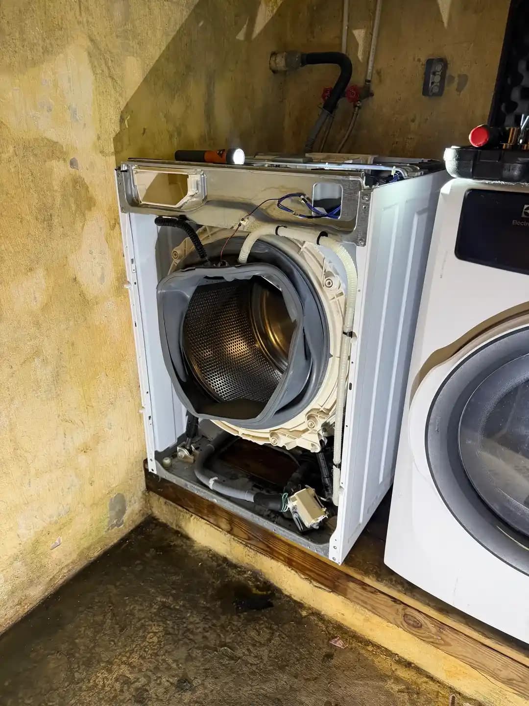 Çamaşır Makinesi Kazanındaki Çatlakların Plastik Kaynak Yöntemiyle Etkili Onarımı