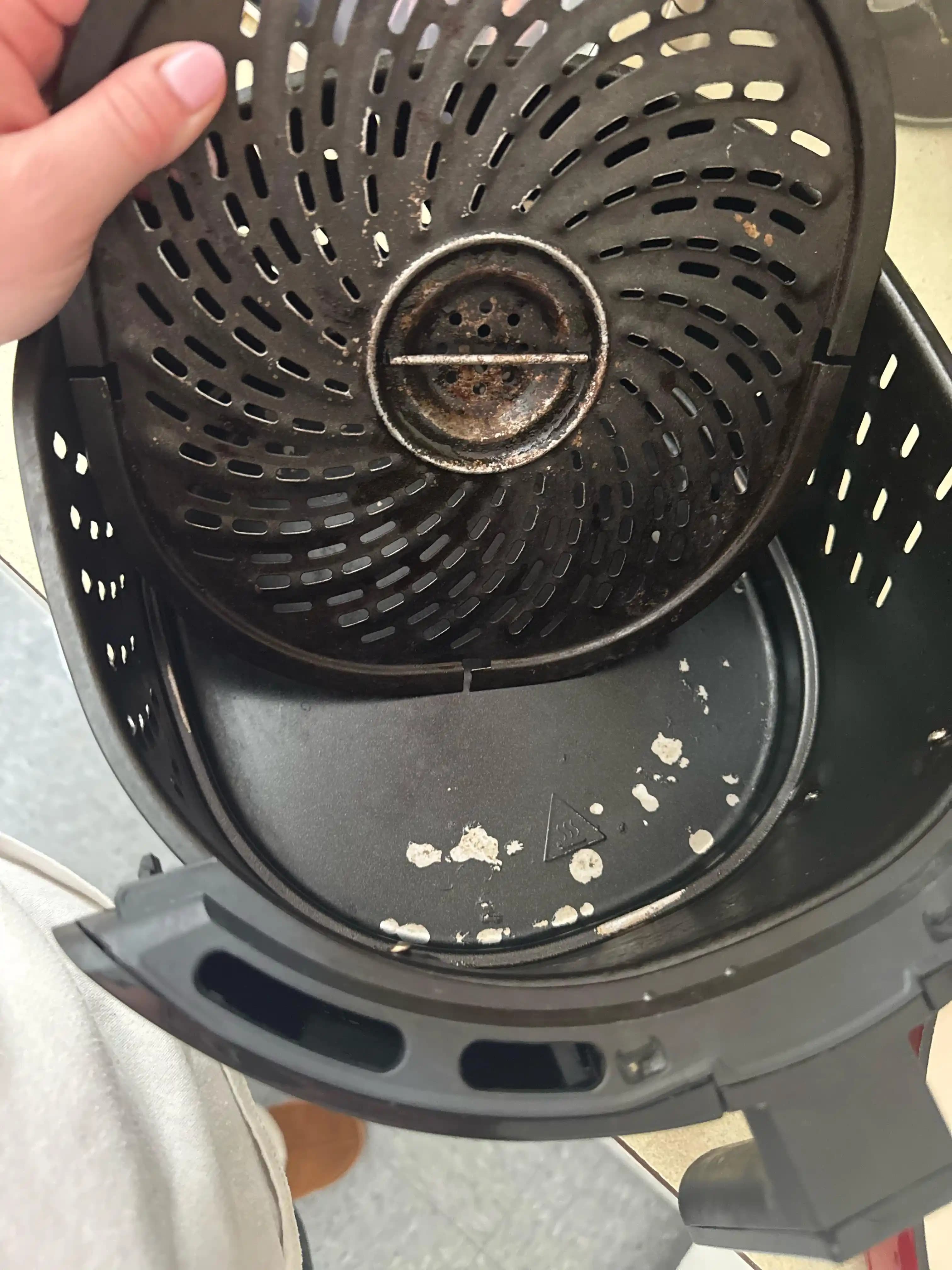 Teflon Kaplamalı Hava Fritöz Sepetlerinde Kaplama Soyulmasının Sağlık ve Kullanım Etkileri