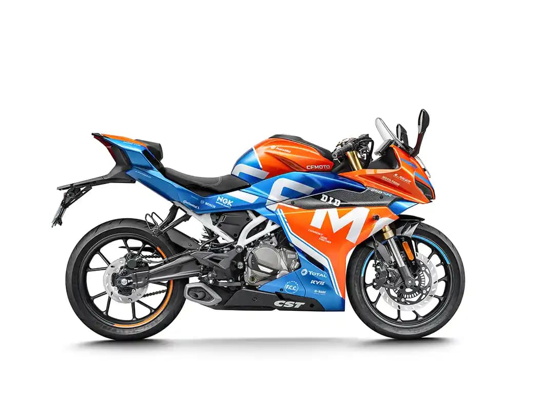 CFMOTO 250SR: Güçlü Performans ve Modern Tasarım ile Çok Yönlü Spor Motosiklet