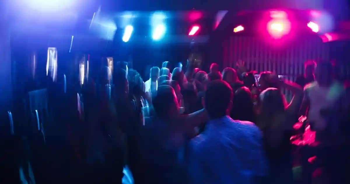 Dyson V10 Extra Kablosuz Süpürge Özellikleri ve Temizlikte Sağladığı Avantajlar