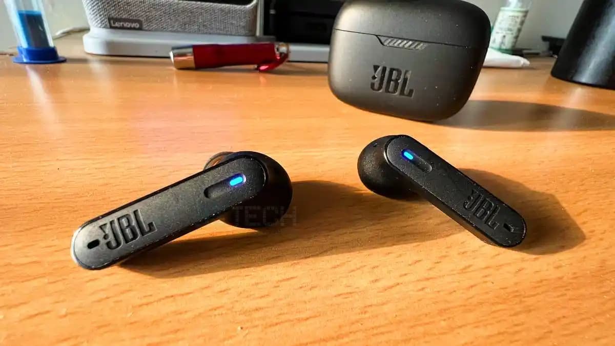 JBL Tune 230 NC Kablosuz Kulaklık: Gürültü Engelleme ve Üstün Ses Kalitesi