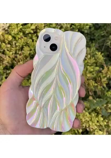 CepStok iPhone 15 Kılıfı: Şıklık ve Koruma Sunan Hologramlı Silikon Tasarım