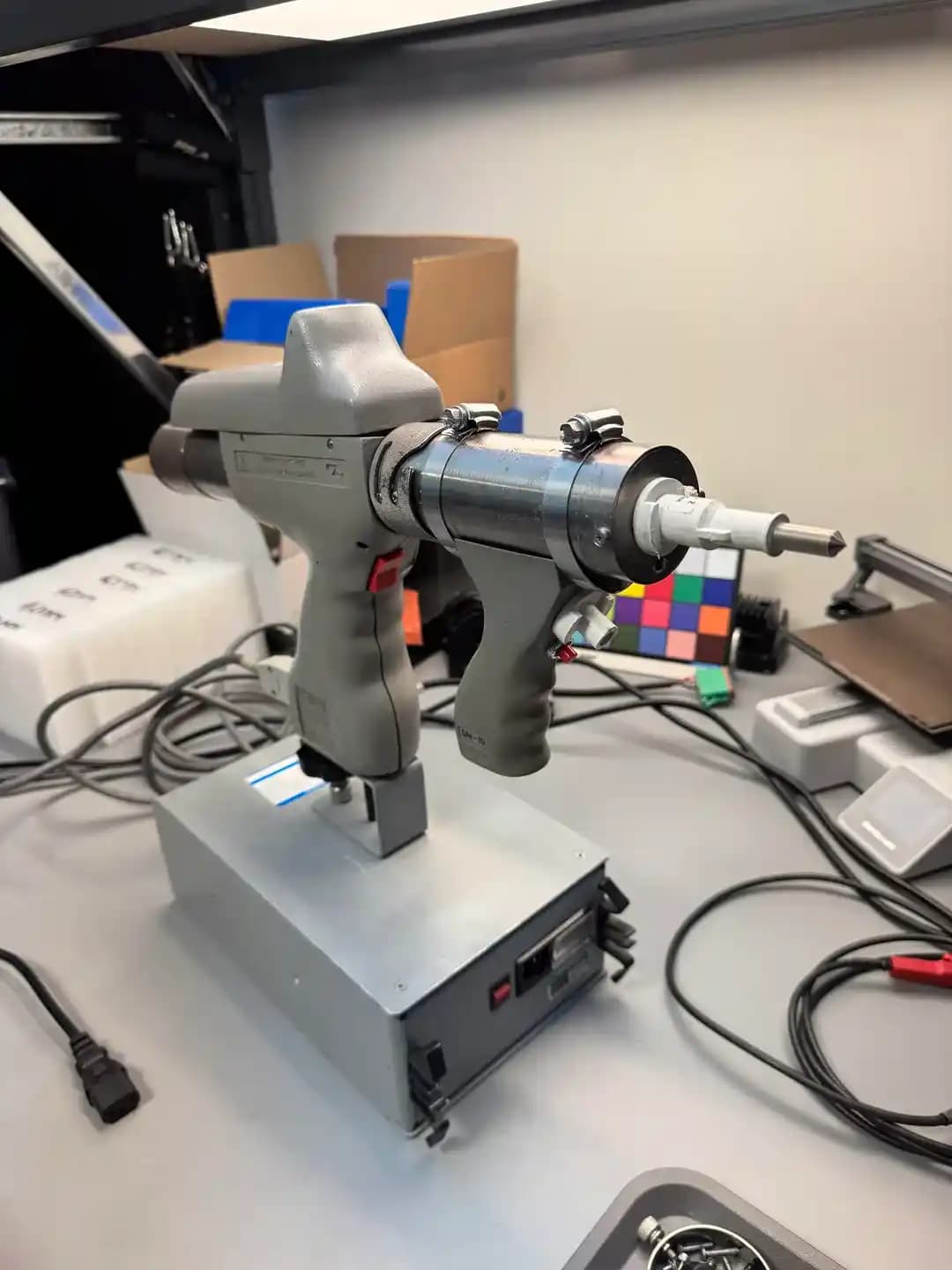 Eski ESD Test Tabancasının Onarımı ve Teknik Özellikleri Üzerine Detaylı İnceleme