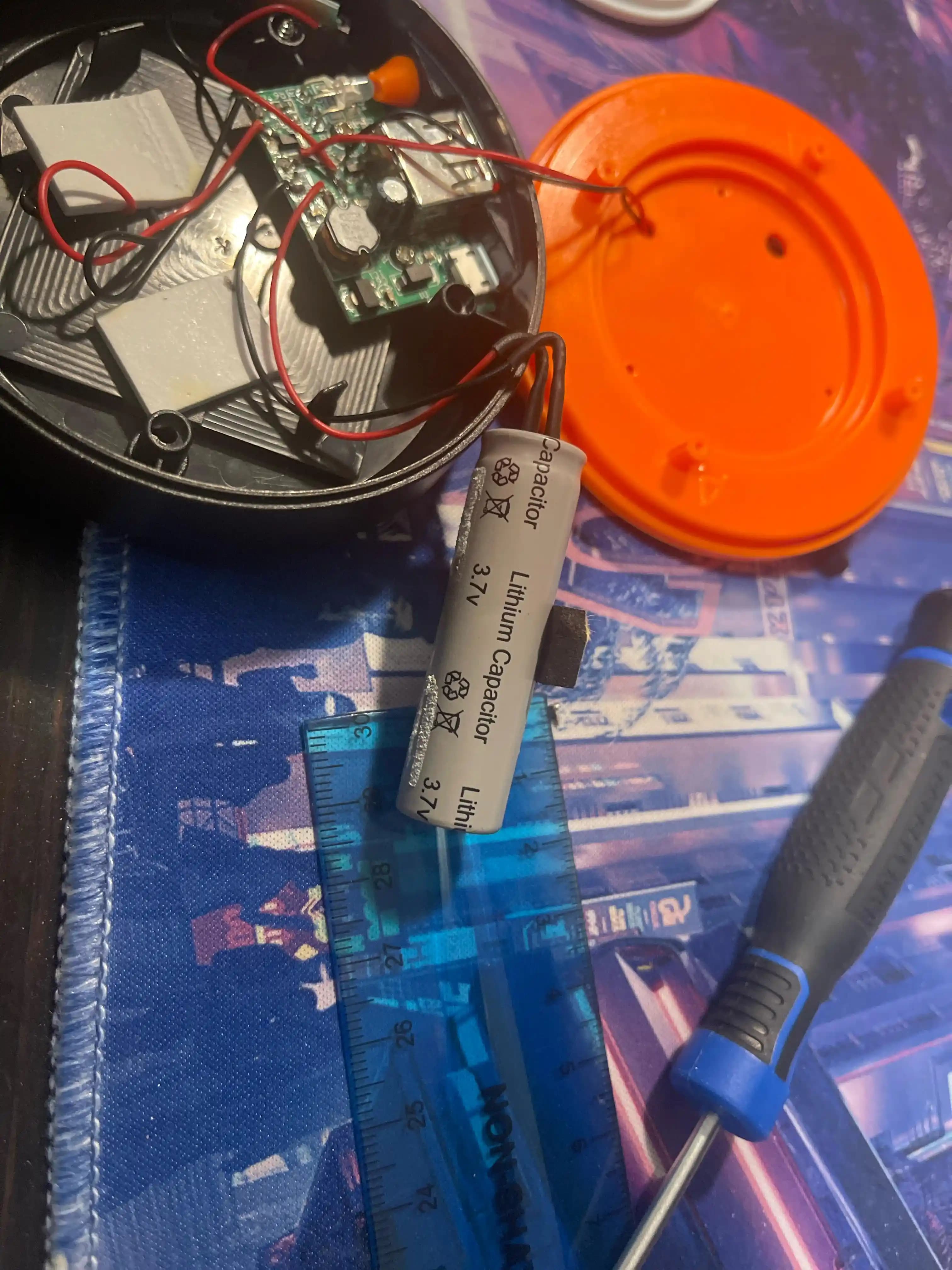 Lityum İyon Kapasitörler ile Geleneksel Lityum İyon Pillerin Temel Farkları ve Kullanım Alanları