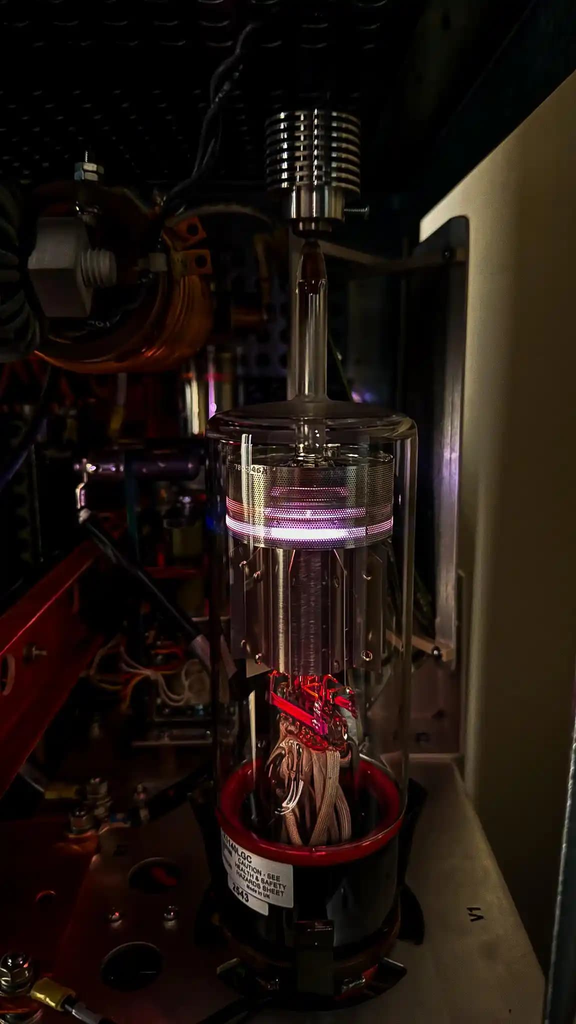 Megavoltajlı Hidrojen Tiyratronların Medikal Lineer Hızlandırıcılardaki Kritik Rolü ve Özellikleri