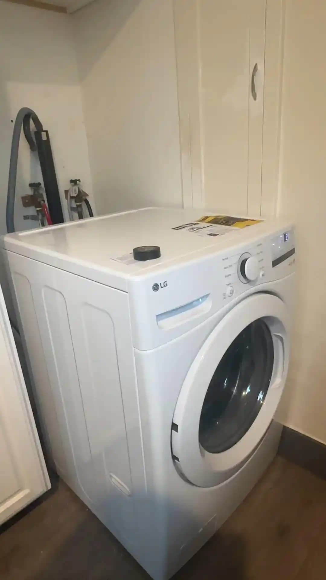 Yeni LG Çamaşır Makinesinde Şiddetli Sarsıntı Sorunu ve Nakliye Cıvatalarının Önemi