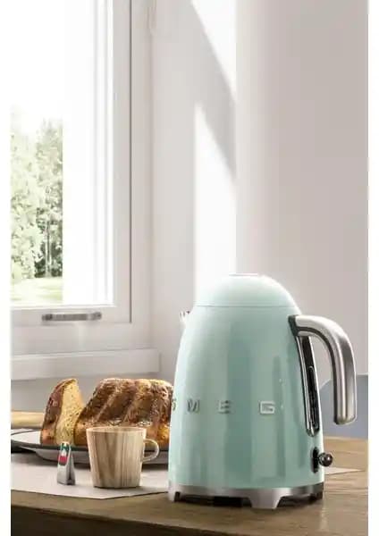 SMEG Pastel Yeşil Kettle KLF03PGEU: Retro ve Modern Teknolojiyi Bir Arada Sunar