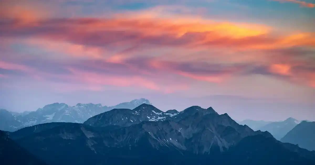 Sade Telefon Duvar Kağıdı Seçenekleri ve Minimalist Tasarımların Avantajları