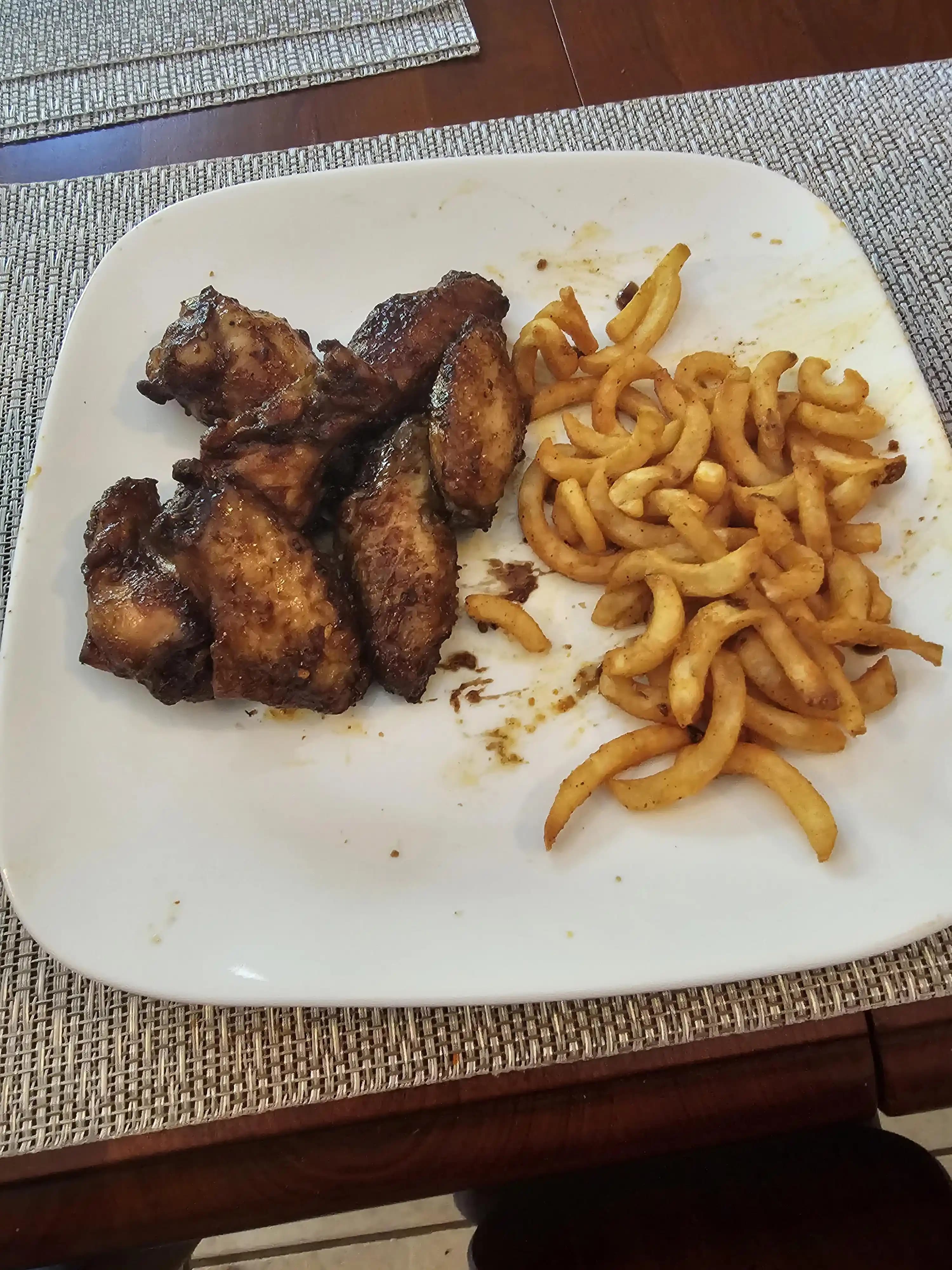 Air Fryer ile Tavuk Kanatları Pişirme Teknikleri ve İpuçları