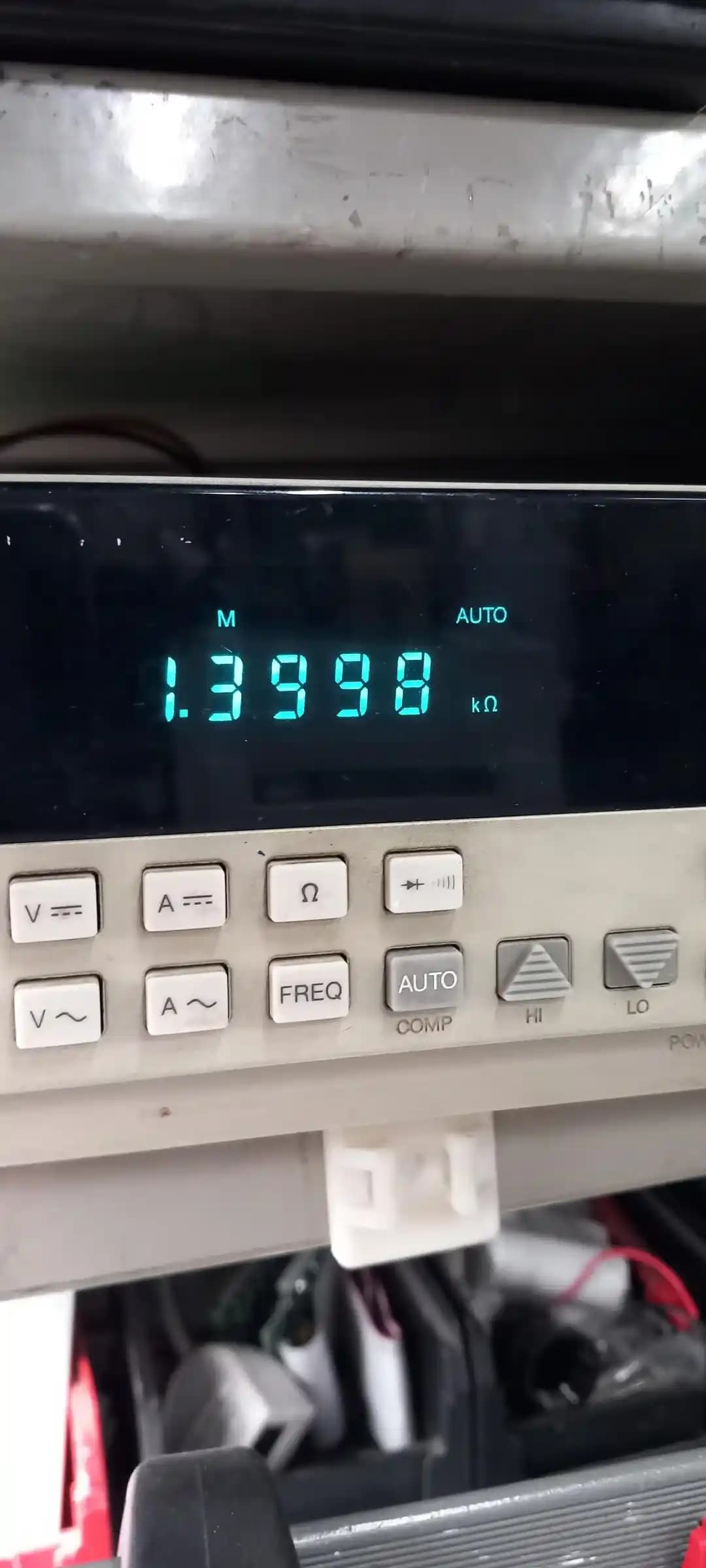 Elektronik Devrelerde Direnç Değerlerinin Hassasiyeti ve Özelleştirilmiş Üretim Yöntemleri