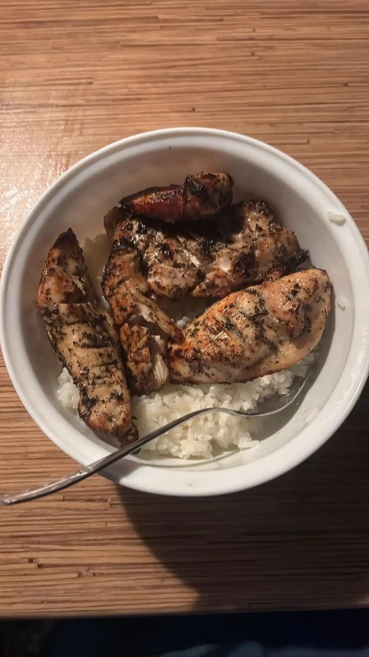 Airfryer ile Tavuk Göğsü Pişirme Teknikleri ve İpuçları: Lezzetli ve Pratik Yöntemler