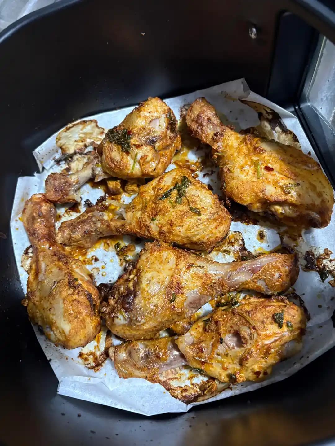 Airfryer ile Tavuk ve Balık Pişirme Teknikleri: Doğru Ayar ve Baharat Kullanımı