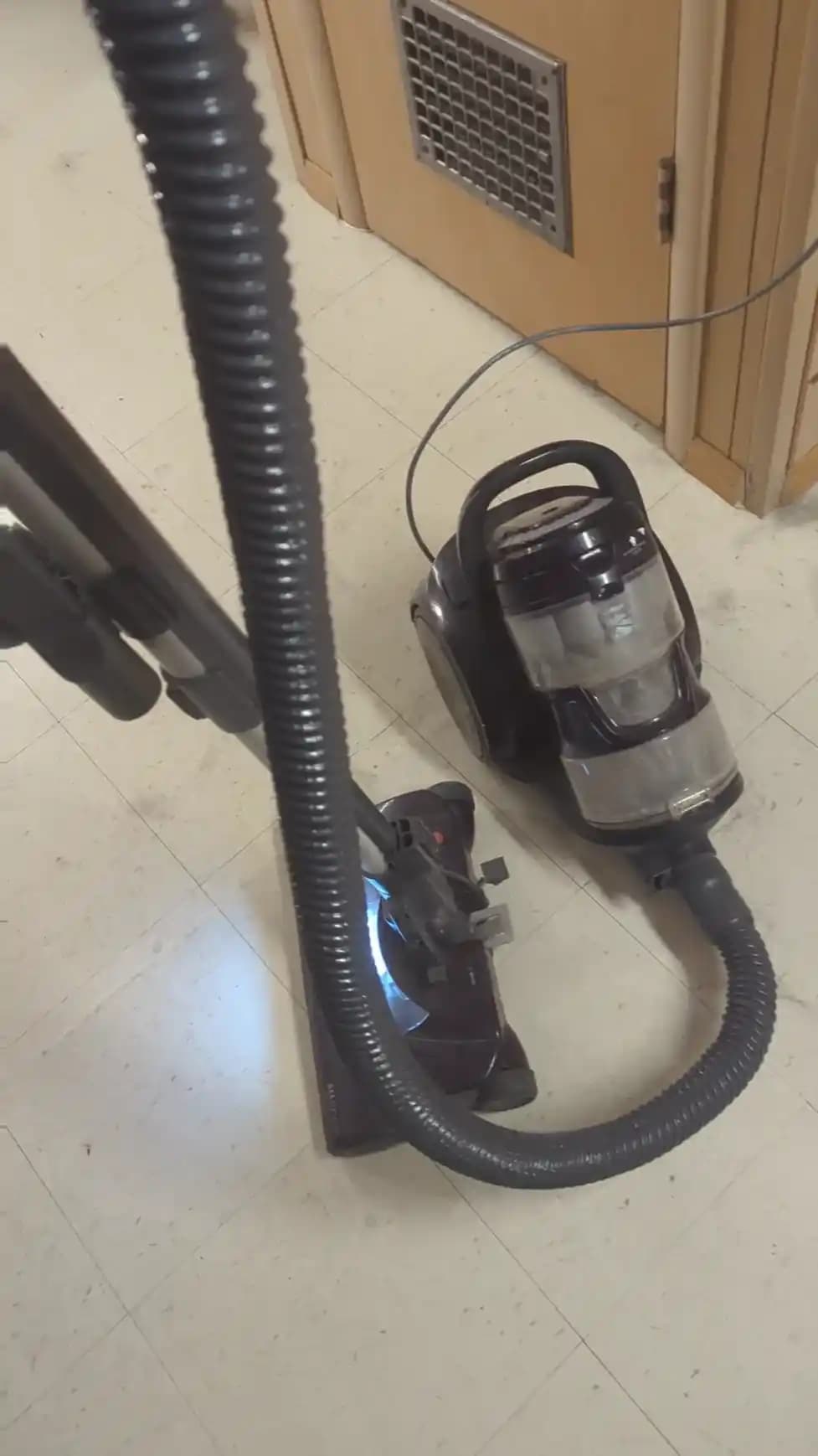 Elektrikli Süpürgelerde Halı Tazeleme Tozunun Motor Hasarına Etkisi ve Bakım Yöntemleri