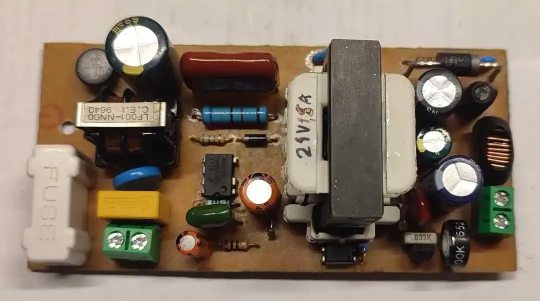 Ev Yapımı 24V 36W Anahtarlamalı Güç Kaynağı Tasarımı ve Transformatör Ayarları