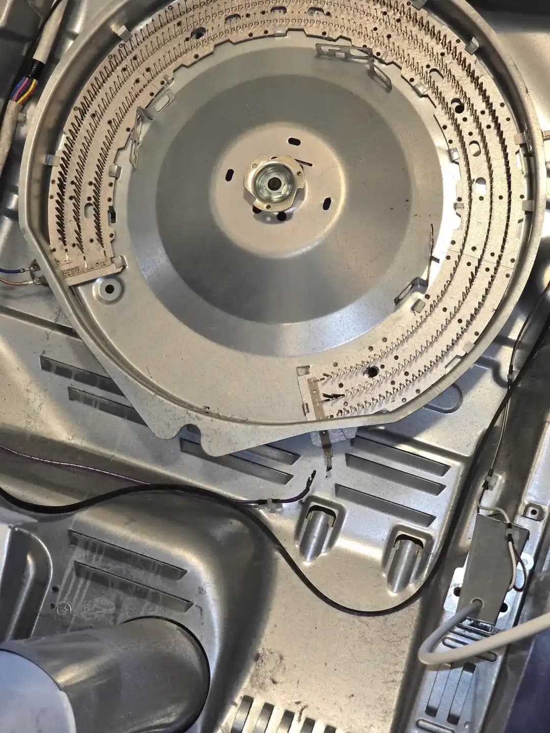 GE Profile 7.3 cu.ft. Elektrikli Kurutucuda Mor Kablo Yanması ve Onarım Yöntemleri