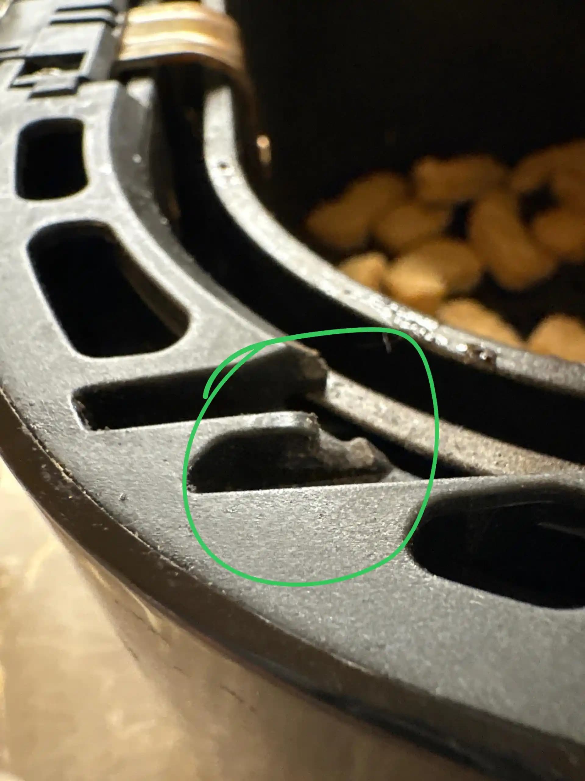 Philips Air Fryer Plastik Parça Kırılması Sorunu ve Çözüm Yöntemleri