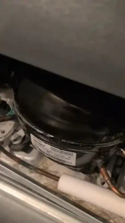 Whirlpool Buzdolabında Tıklama ve Vızıltı Sorunlarının Nedenleri ve Çözüm Yöntemleri