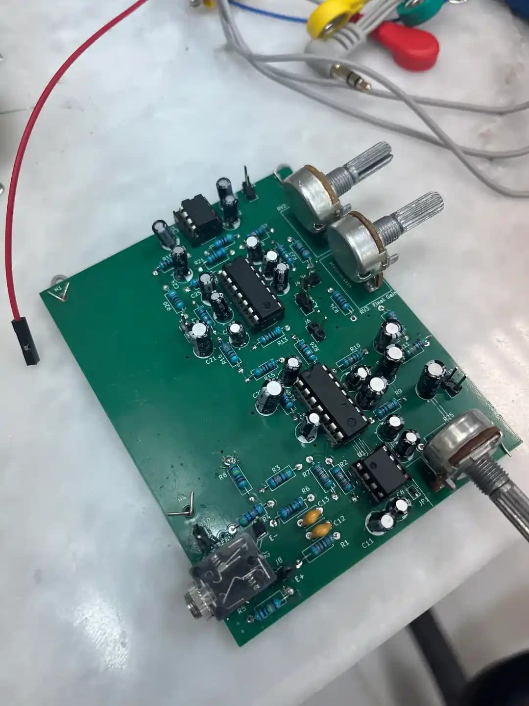 Açık Kaynaklı Tek Kanallı EEG Cihazı Tasarımı, Kullanımı ve İyileştirme Yöntemleri