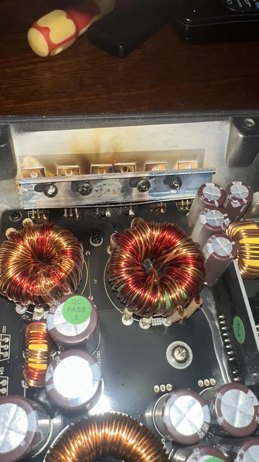 Amplifikatör Arızaları, Güç Kaynağı Problemleri ve TO-220 Transistör Soğutma Yöntemleri