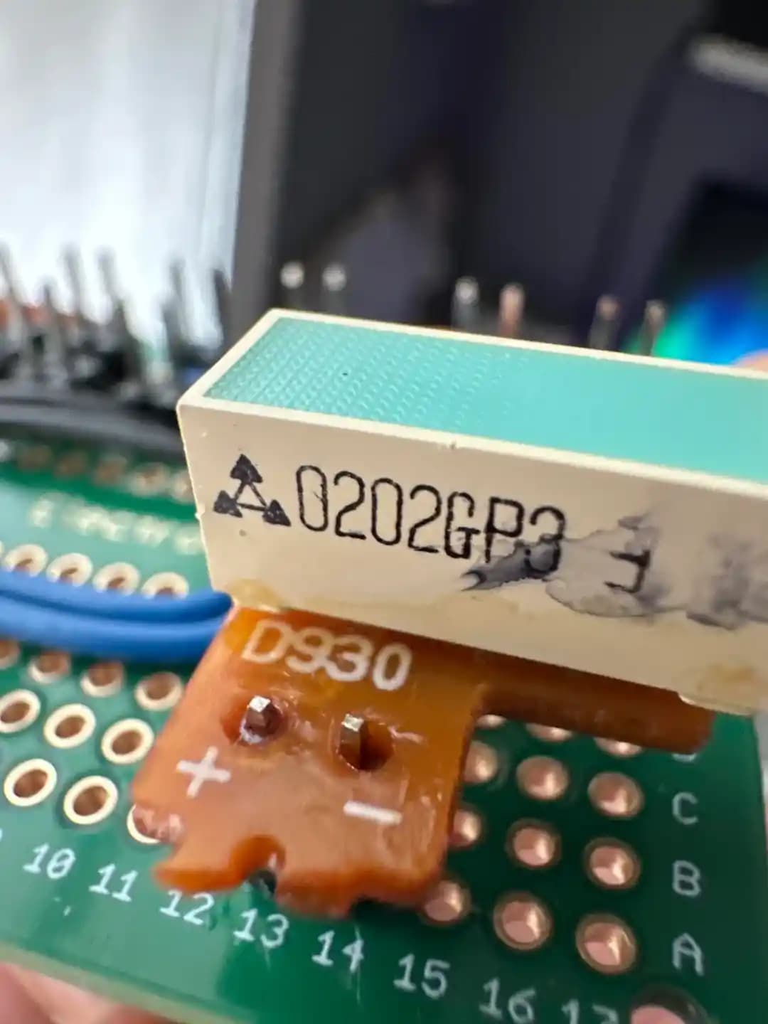 Apple IIgs Monitöründeki LN0202GP3 LED Modülünün Teknik ve Tarihsel İncelemesi