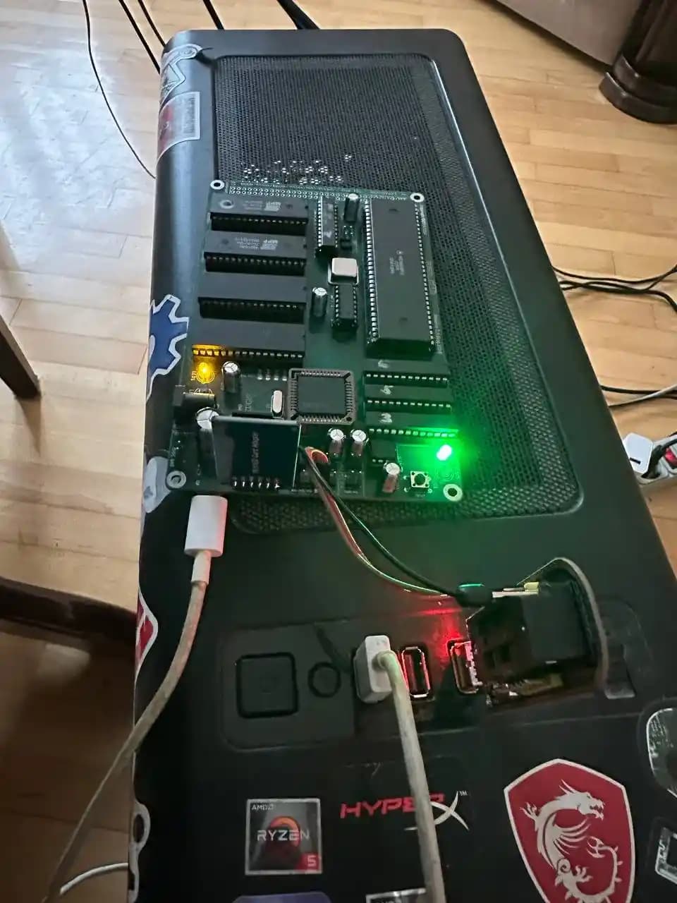 Rosco M68k: Açık Kaynaklı Motorola 68010 Tabanlı Retro Bilgisayarın Özellikleri ve Kurulumu