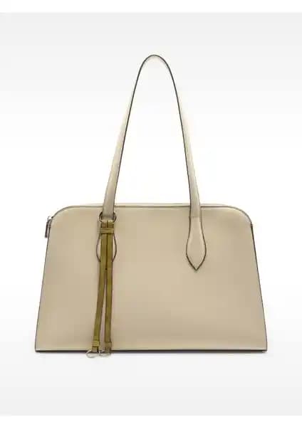 Parfois Sarkıt Aksesuarlı Laptop ve Evrak Çantası Şıklık ve İşlevselliği Bir Arada Sunar