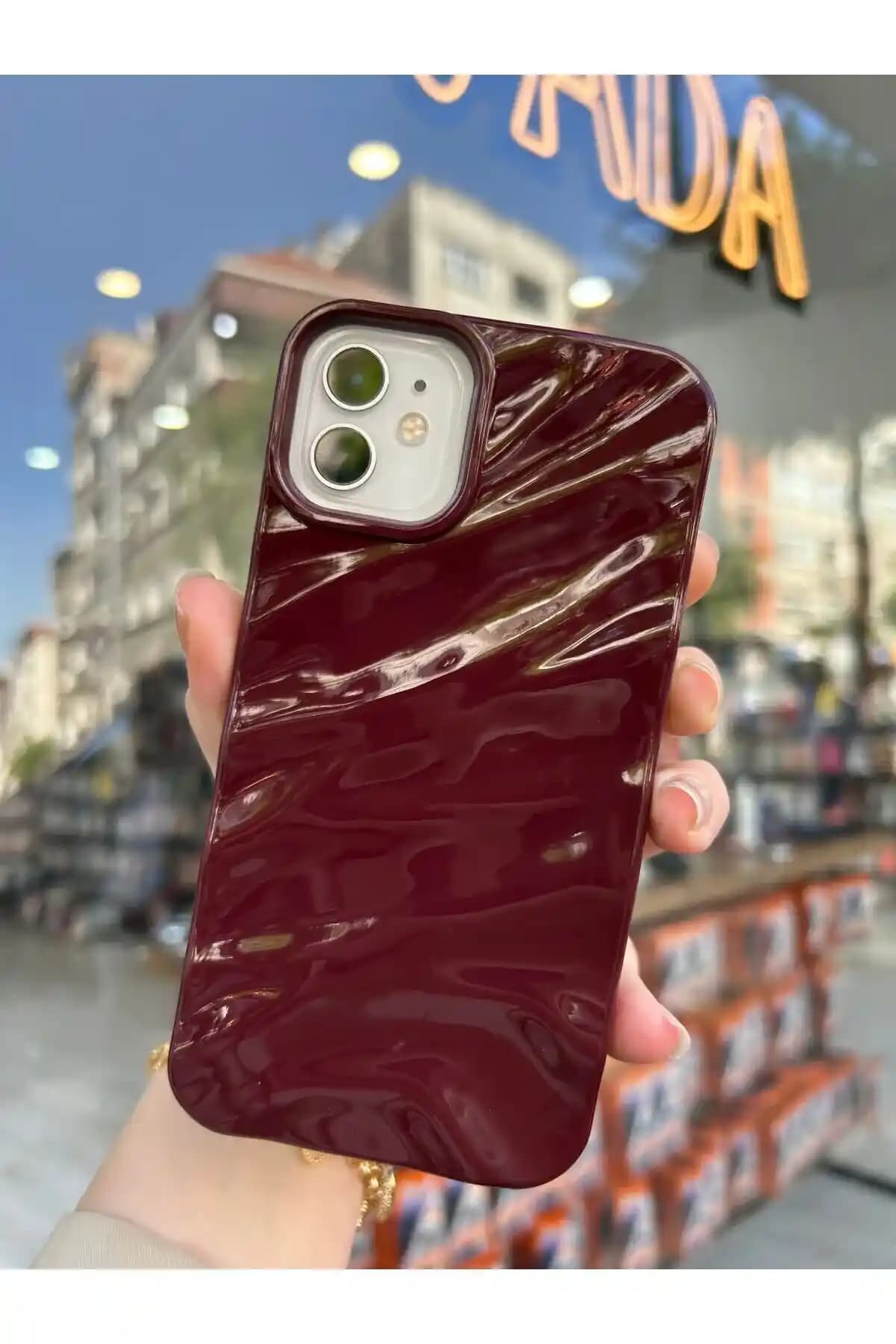 iPhone 11 için dayanıklı ve kullanışlı kılıf seçiminde dikkat edilmesi gerekenler