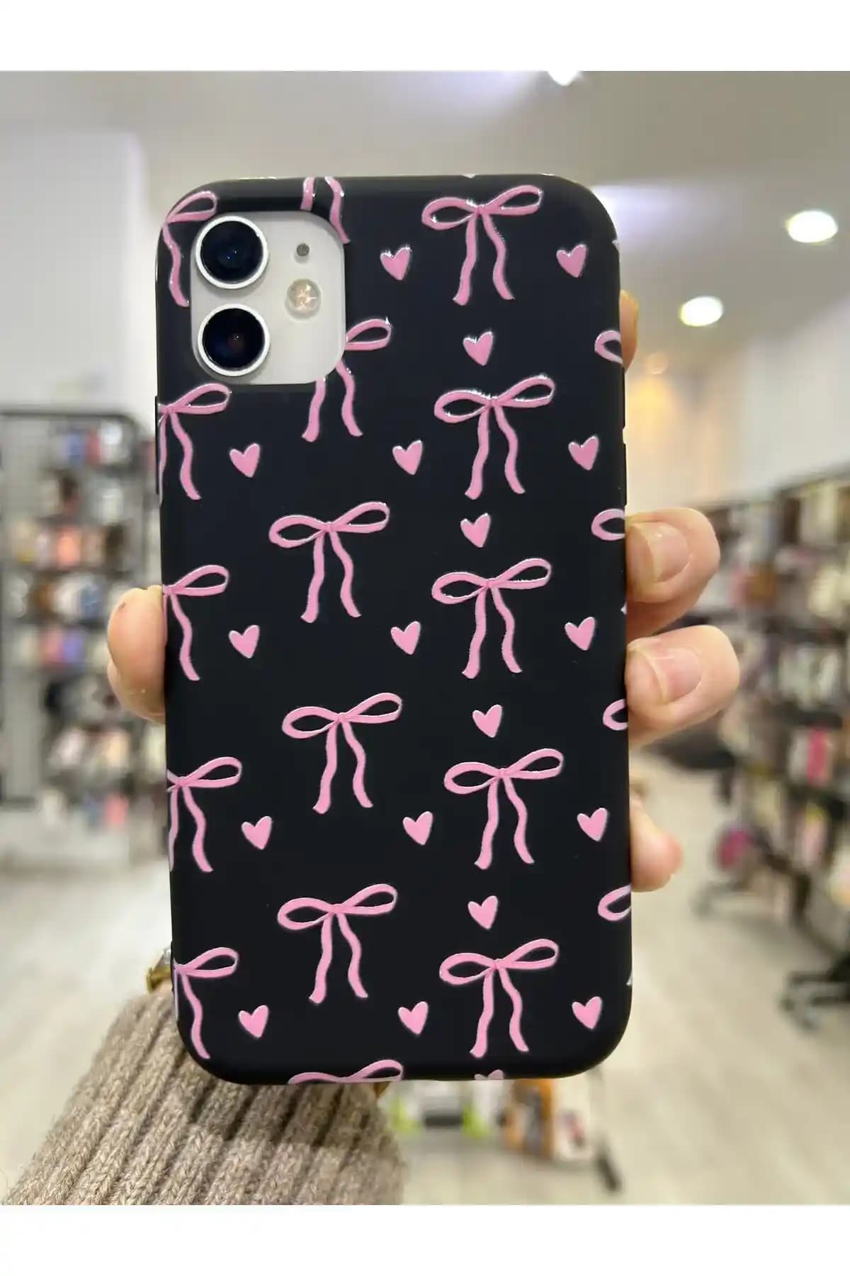 iPhone 11 için Kalp ve Kurdele Desenli Dayanıklı Kılıf Seçenekleri