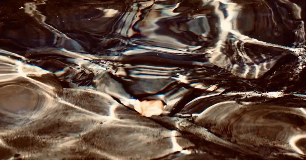 iPhone 12 Pro Max için Mavi Renkli Aksesuarların Özellikleri ve Hızlı Şarj Teknolojileri