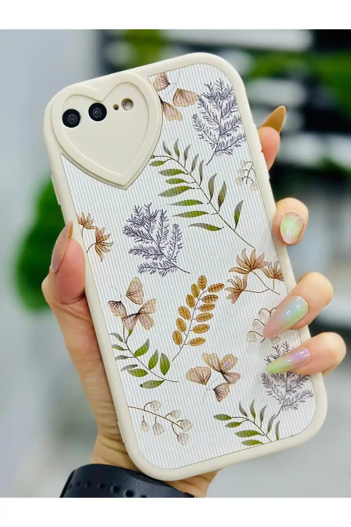 iPhone 7 ve 8 için şık ve dayanıklı koruyucu kılıflar: estetik ve fonksiyonellik bir arada