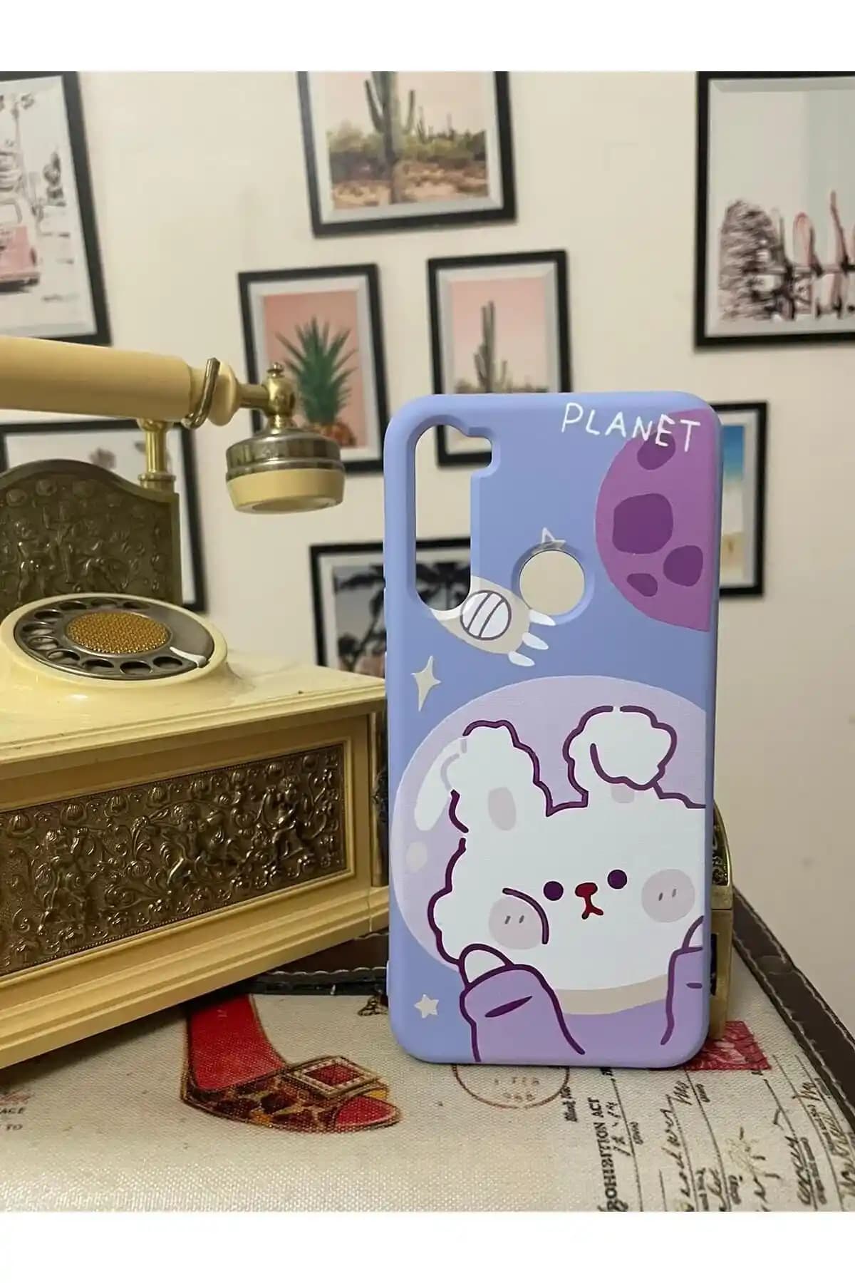 Kadife Dokulu Silikon Telefon Kılıfı: Şık ve Güvenli Koruma Çözümü