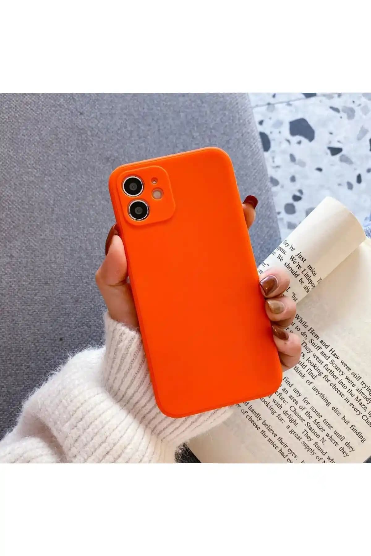 Kadifeli İç Yüzeye Sahip iPhone Kılıflarının Güncel Özellikleri ve Kullanım Avantajları