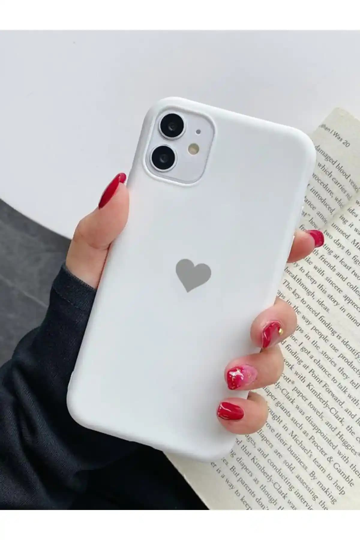 Kalp Desenli iPhone 11 Kılıfları: Estetik ve Koruyucu Tasarımlar