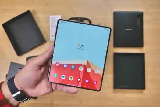Samsung Galaxy Katlanabilir Telefonlar: Model Seçerken Dikkat Edilmesi Gerekenler