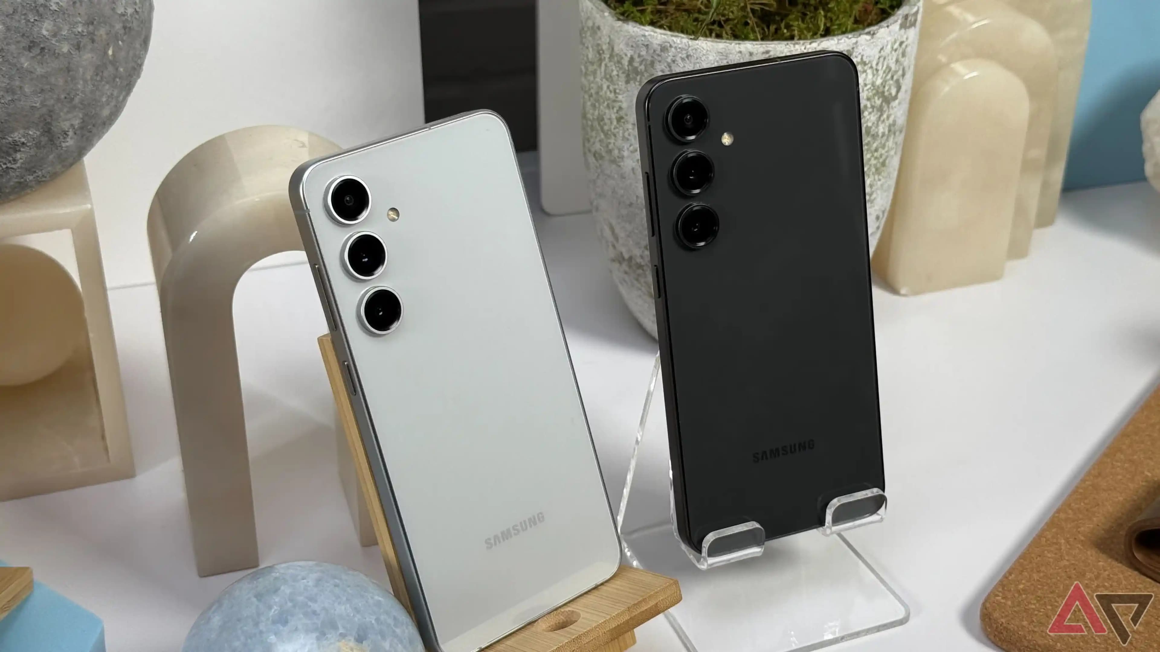 Samsung Galaxy M33 ve S24 FE Modellerinin Detaylı Karşılaştırması