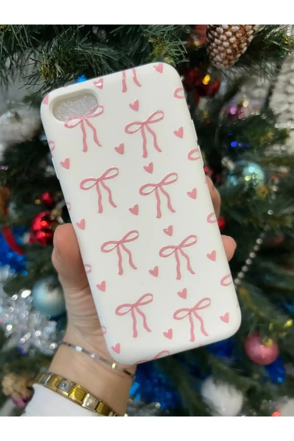 Silikon Kurdele Desenli Telefon Kılıfı: Estetik ve Koruma Bir Arada