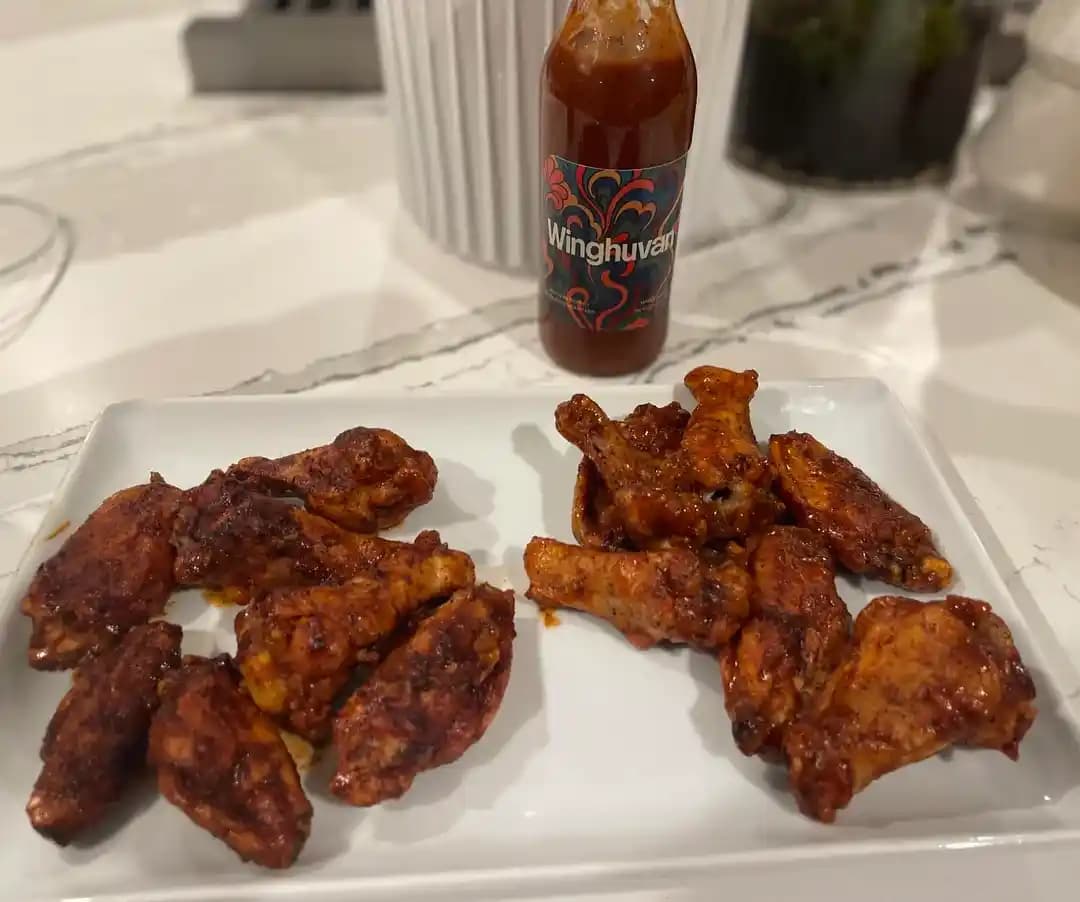 Airfryer'da Tavuk Kanatları Nasıl Hazırlanır: Pişirme Teknikleri ve Baharatlama Yöntemleri