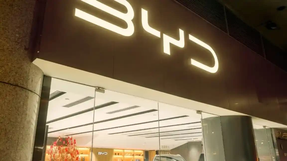 BYD'nin Yeni Elektrikli Araç Bataryaları: 5 Dakikada 250 Mil Menzil ve 1 Megawatt Şarj Teknolojisi