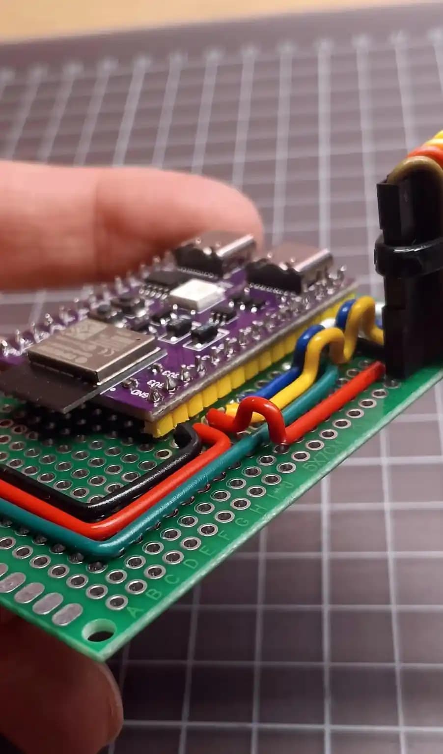 Hava Durumu İstasyonu Projesinde 22 AWG Kablo Düzeni ve Çift Taraflı Perf Board Kullanımı