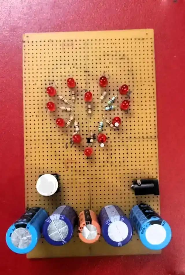 Kalp Şeklinde LED Devresi Tasarımı ve Lehimleme Teknikleri Üzerine Detaylı İnceleme