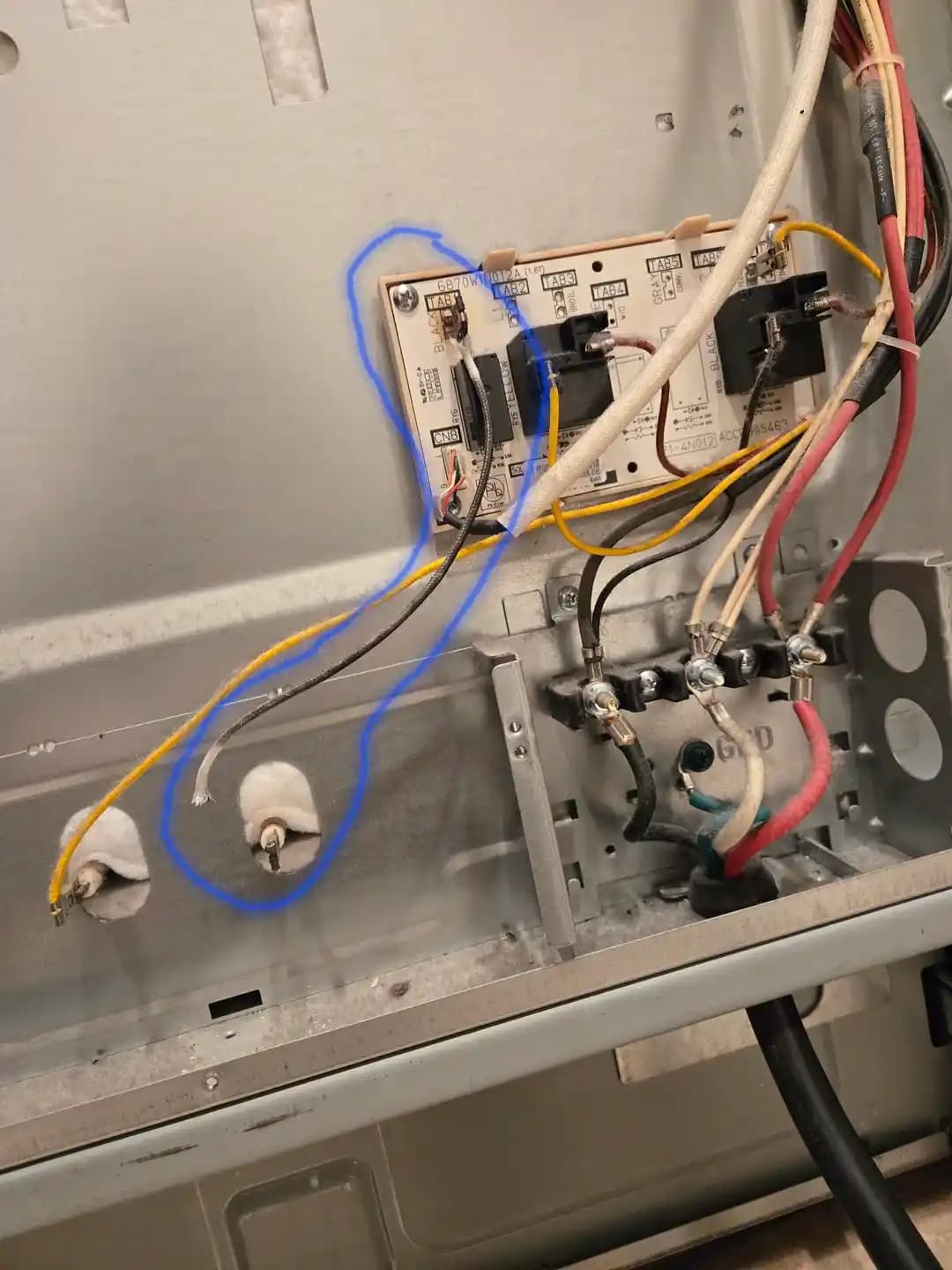 LG Fırınlarda Yüksek Isıya Dayanıklı Kablo ve Bağlantı Parçalarının Değişimi Teknik Rehberi