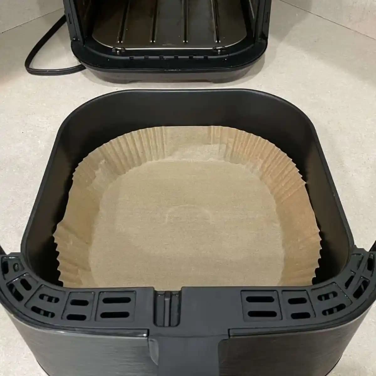 Air Fryer'da Liner Kullanımı: Hava Akışı ve Temizlik Üzerindeki Etkileri