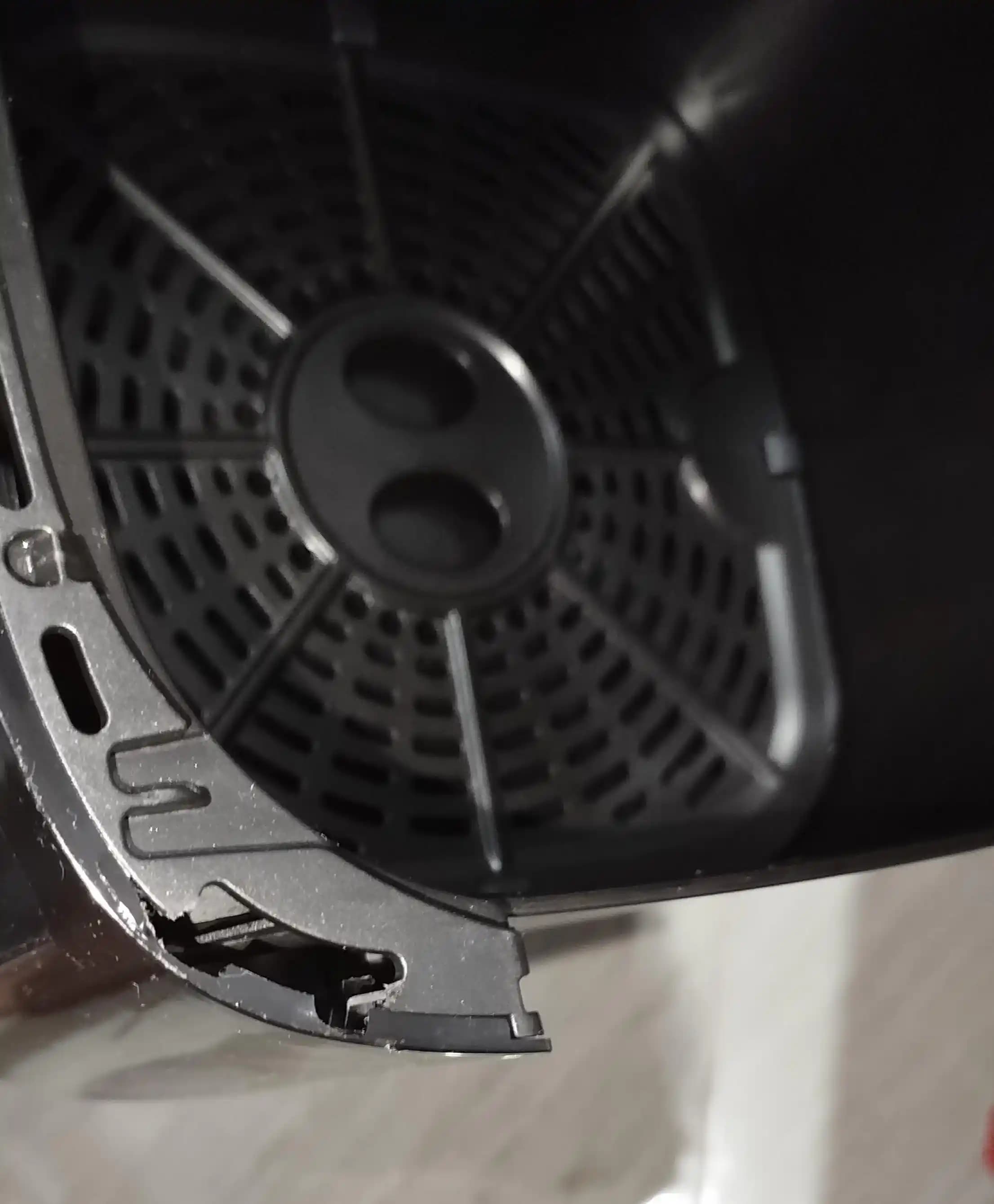 Airfryer Sepetinin Düşmesi Sonrası Hasar ve Güvenlik Değerlendirmesi