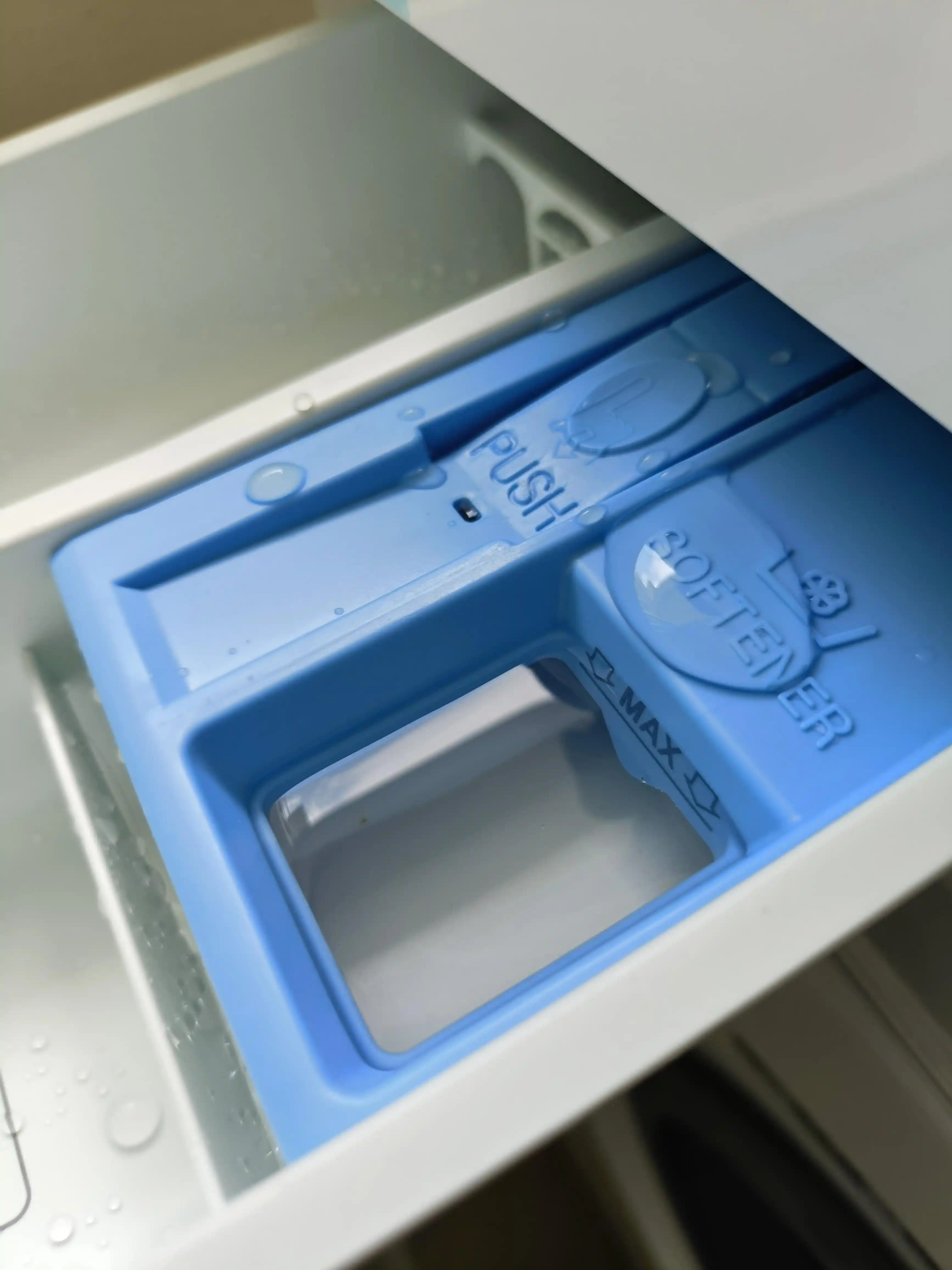 Çamaşır Makinesinde Yumuşatıcı Bölmesinin Su Dolu Kalma Sorunu ve Çözüm Yolları