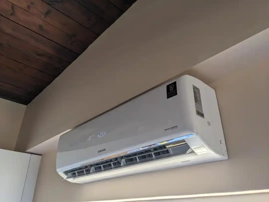 Mini Split İç Ünite Montajında Dikey Boşluk Gereksinimleri ve Performans Etkileri