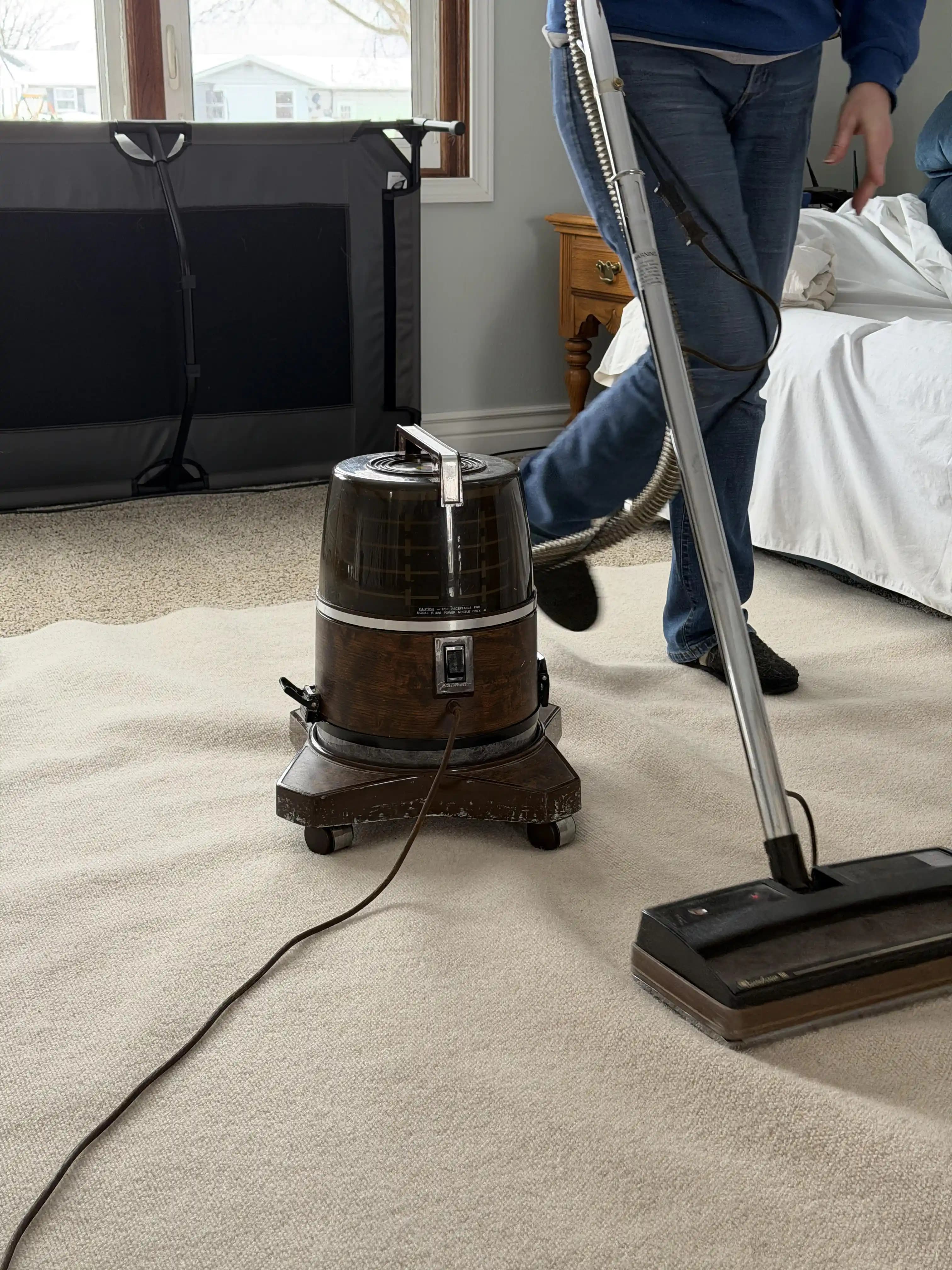 Rainbow D3 Elektrikli Süpürge: Su Filtreli Dayanıklı ve Yüksek Performanslı Temizlik Cihazı