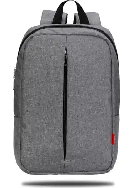 Classone PR-R164 Roma Serisi ve Logitech 4 Bölmeli Su Geçirmez Laptop Sırt Çantası Karşılaştırması