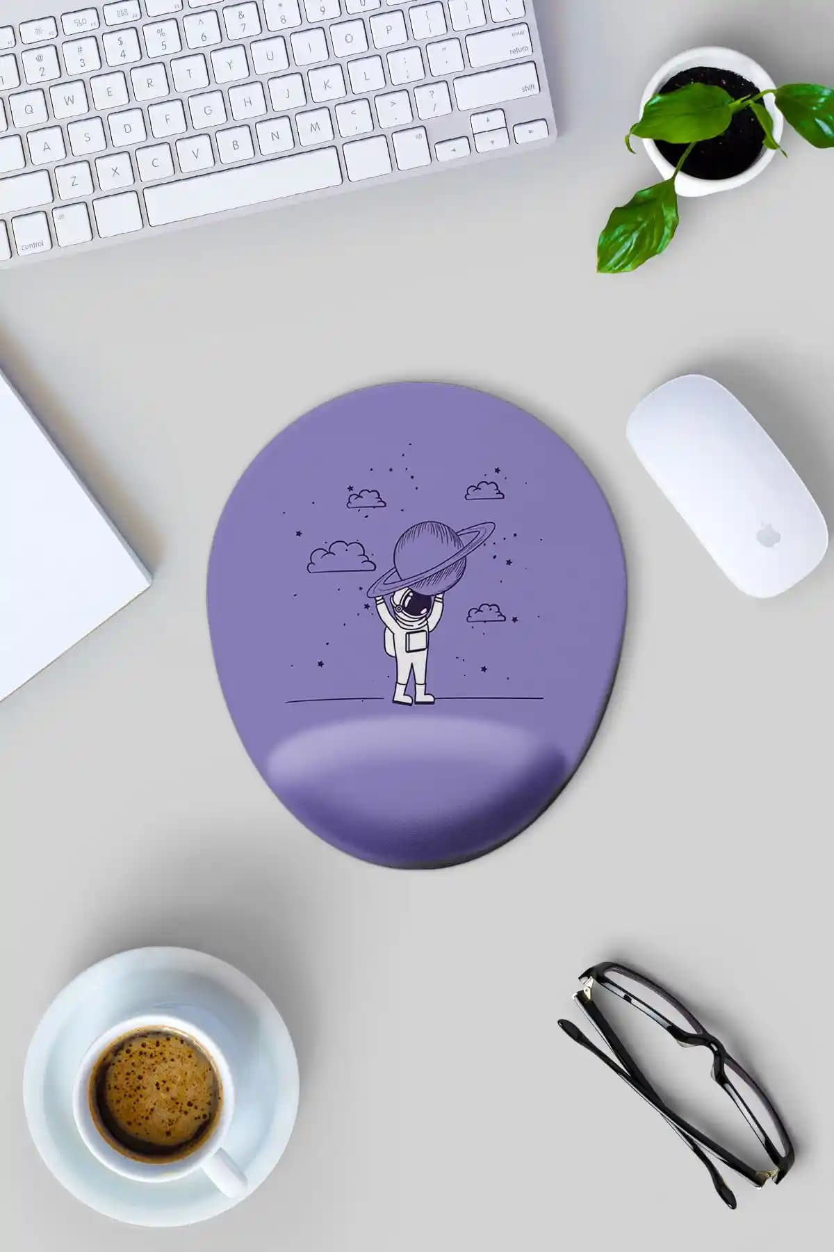 Gizeo Concept Uzayda Astronot Desenli Bilek Destekli Mouse Pad Özellikleri ve Kullanım Avantajları